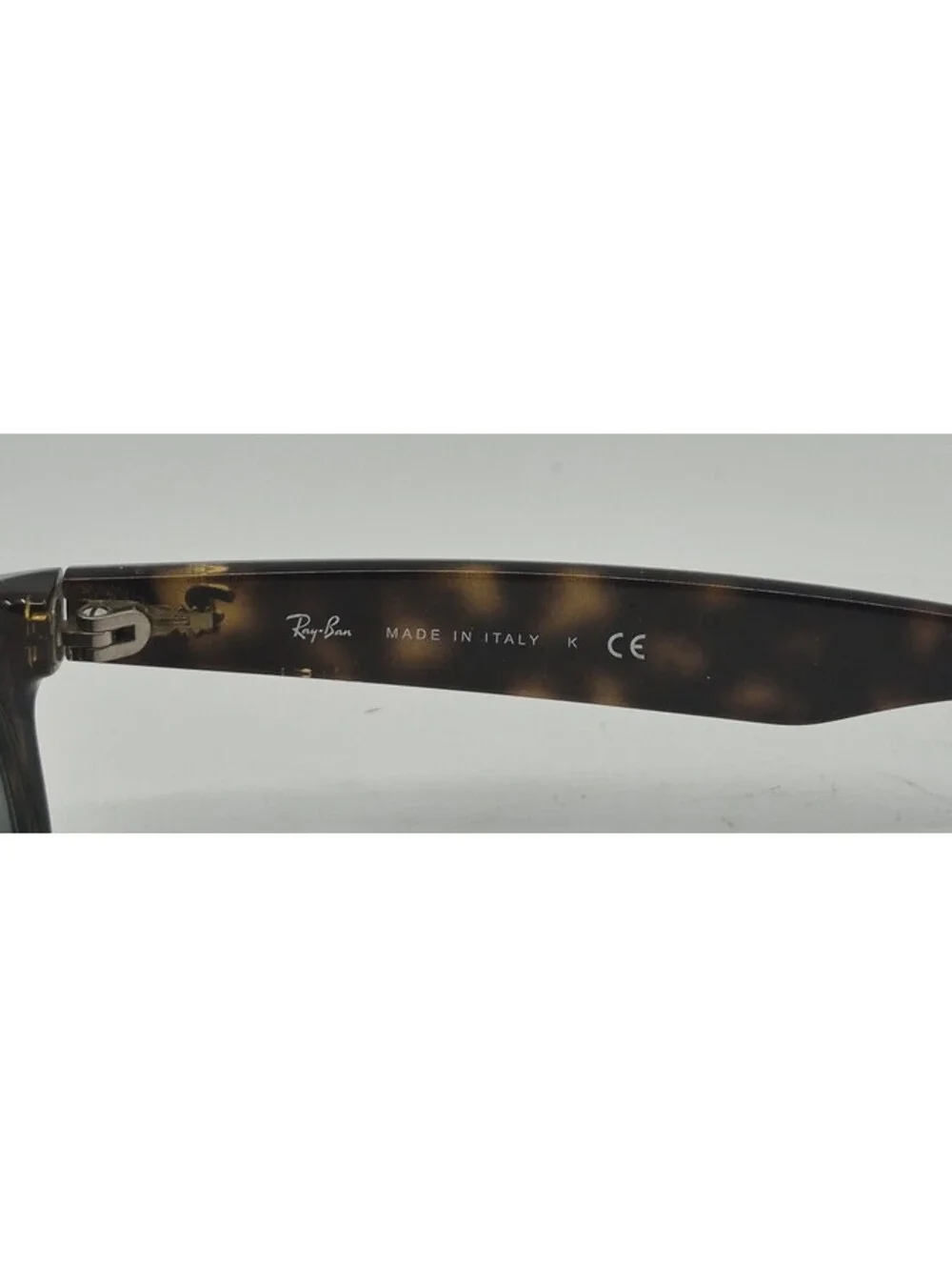Ray-Ban RB2132 New Wayfarer Sunglasses Frames Brown Tortoise 902 52-18-3N Italy